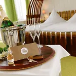 Boutique-hotel & Wellness Goldenes Fass 4* Meißen