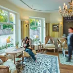 Otel Boutique-hotel & Wellness Goldenes Fass 4*
