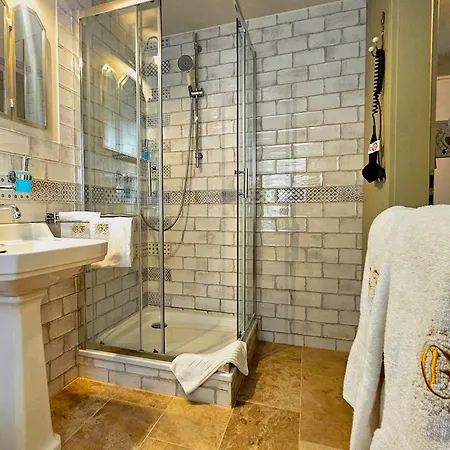 Boutique-hotel & Wellness Goldenes Fass 4* Meißen