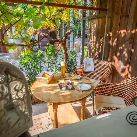 Boutique-hotel & Wellness Goldenes Fass 4*