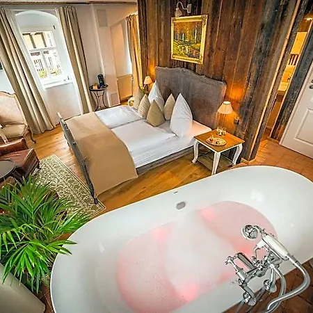Boutique-hotel & Wellness Goldenes Fass 4* Meißen
