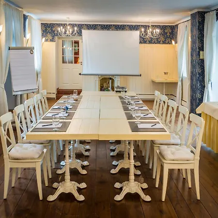 Boutique-hotel & Wellness Goldenes Fass Отель Мейсен