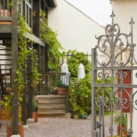Boutique-hotel & Wellness Goldenes Fass Otel 4*