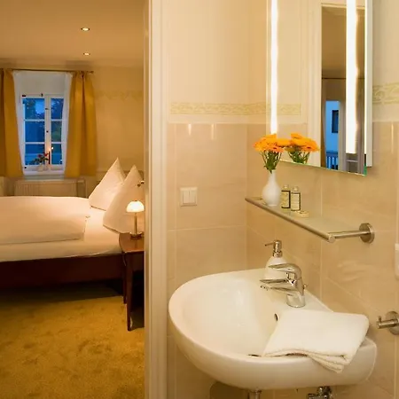 Boutique-hotel & Wellness Goldenes Fass 4*