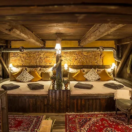 Otel Boutique-hotel & Wellness Goldenes Fass 4*